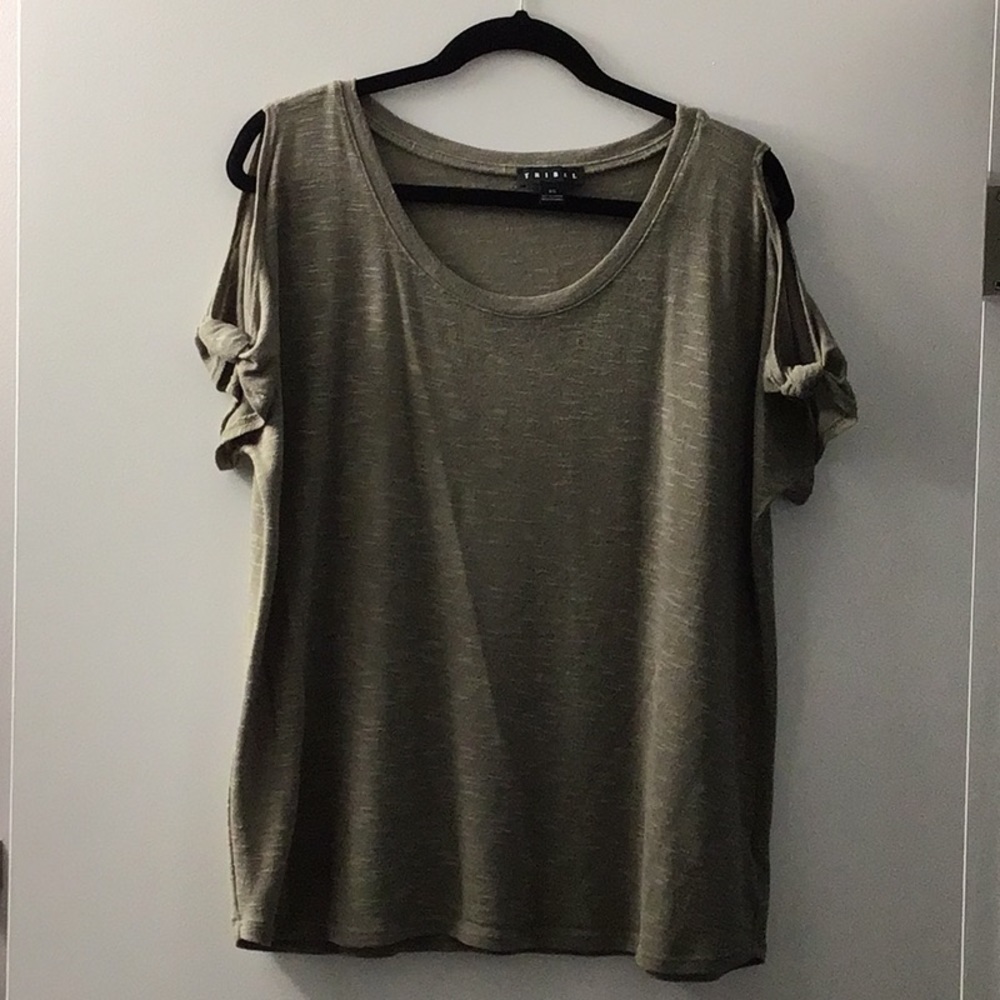 Tribal Cold Shoulder Top Size L Taupe